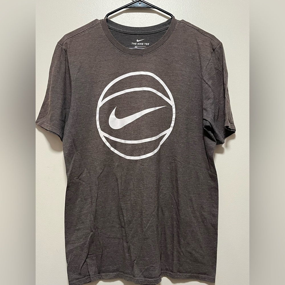 Nike T-shirt